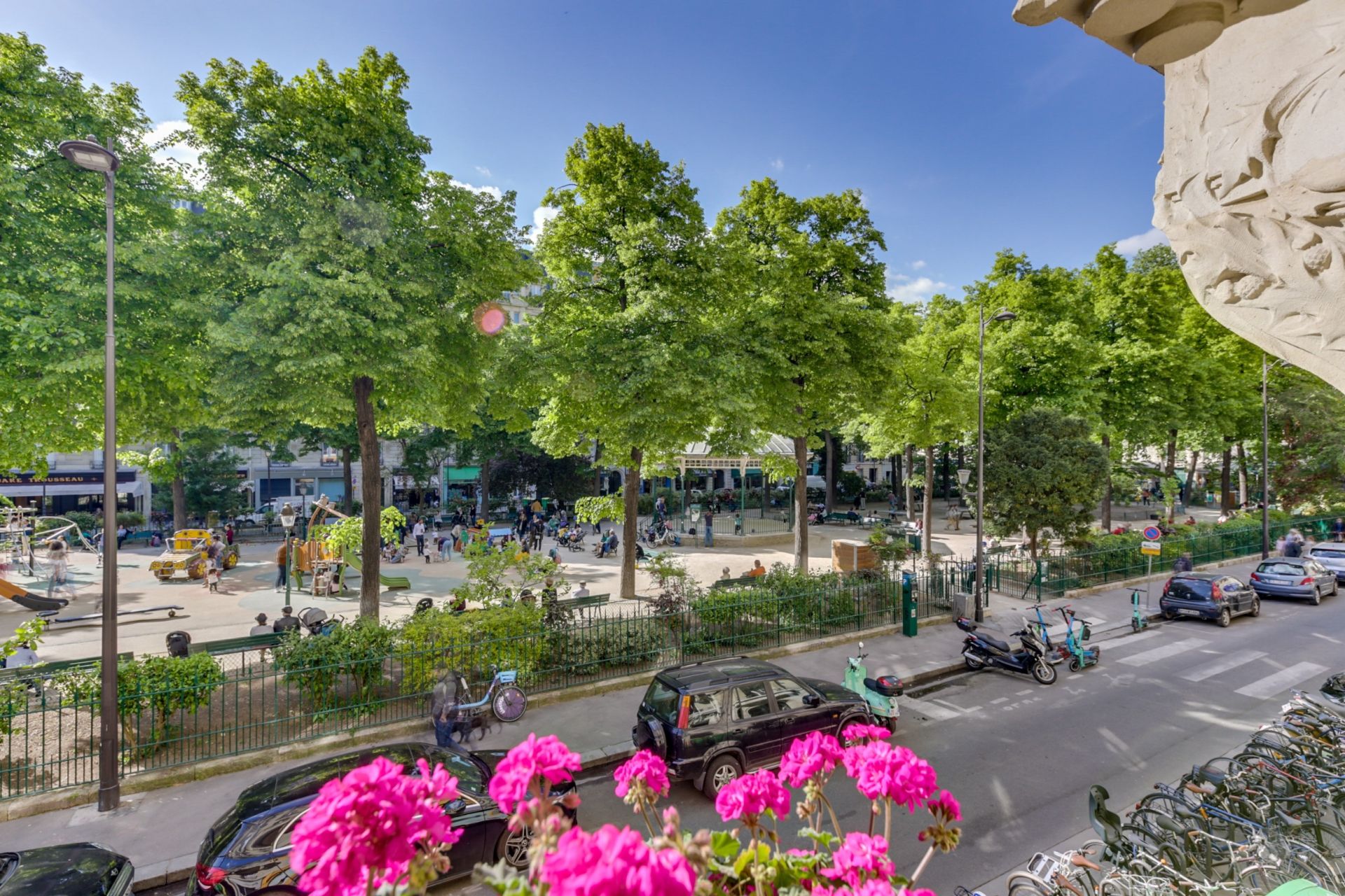 Vente Appartement 4&nbsp;Pièces 81&nbsp;m² Paris 12