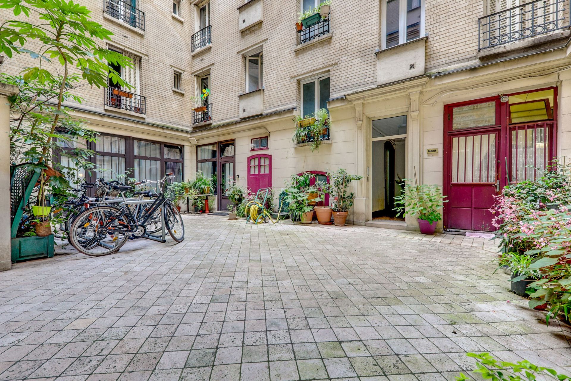 Vente Appartement 2&nbsp;Pièces 45&nbsp;m² Paris 11