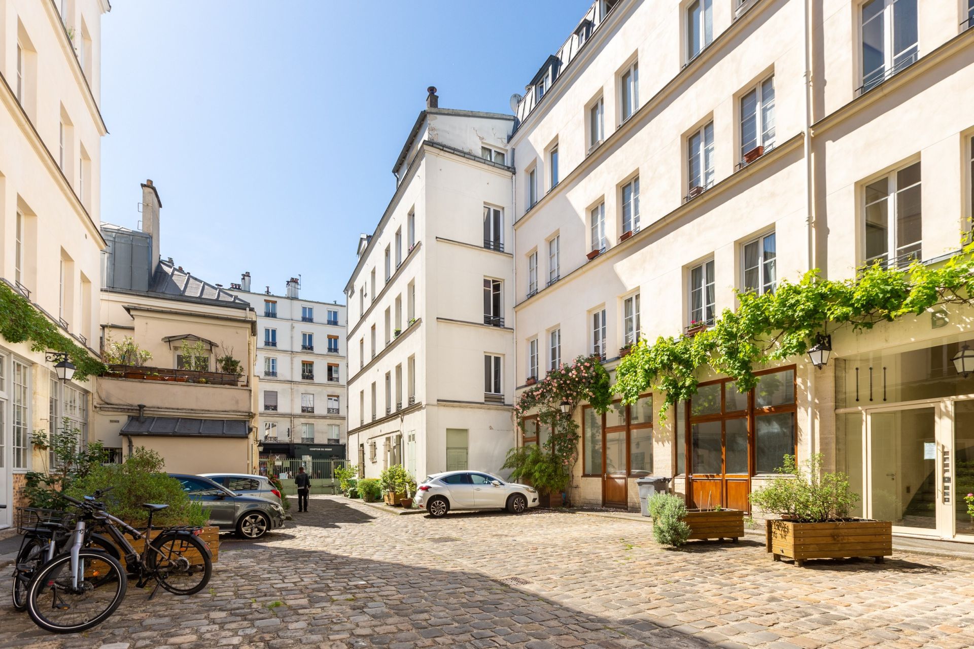 Vente Appartement 4&nbsp;Pièces 71.6&nbsp;m² Paris 11