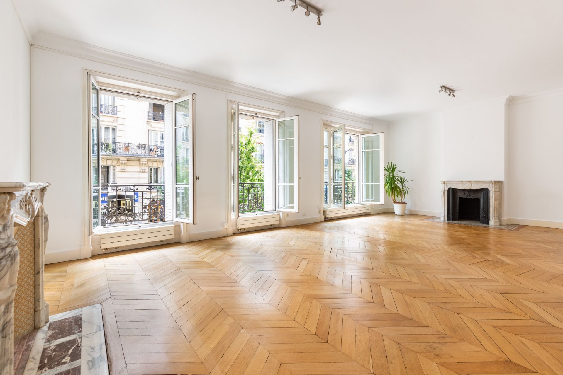 Vente Appartement 5&nbsp;Pièces 142.66&nbsp;m² Paris 12