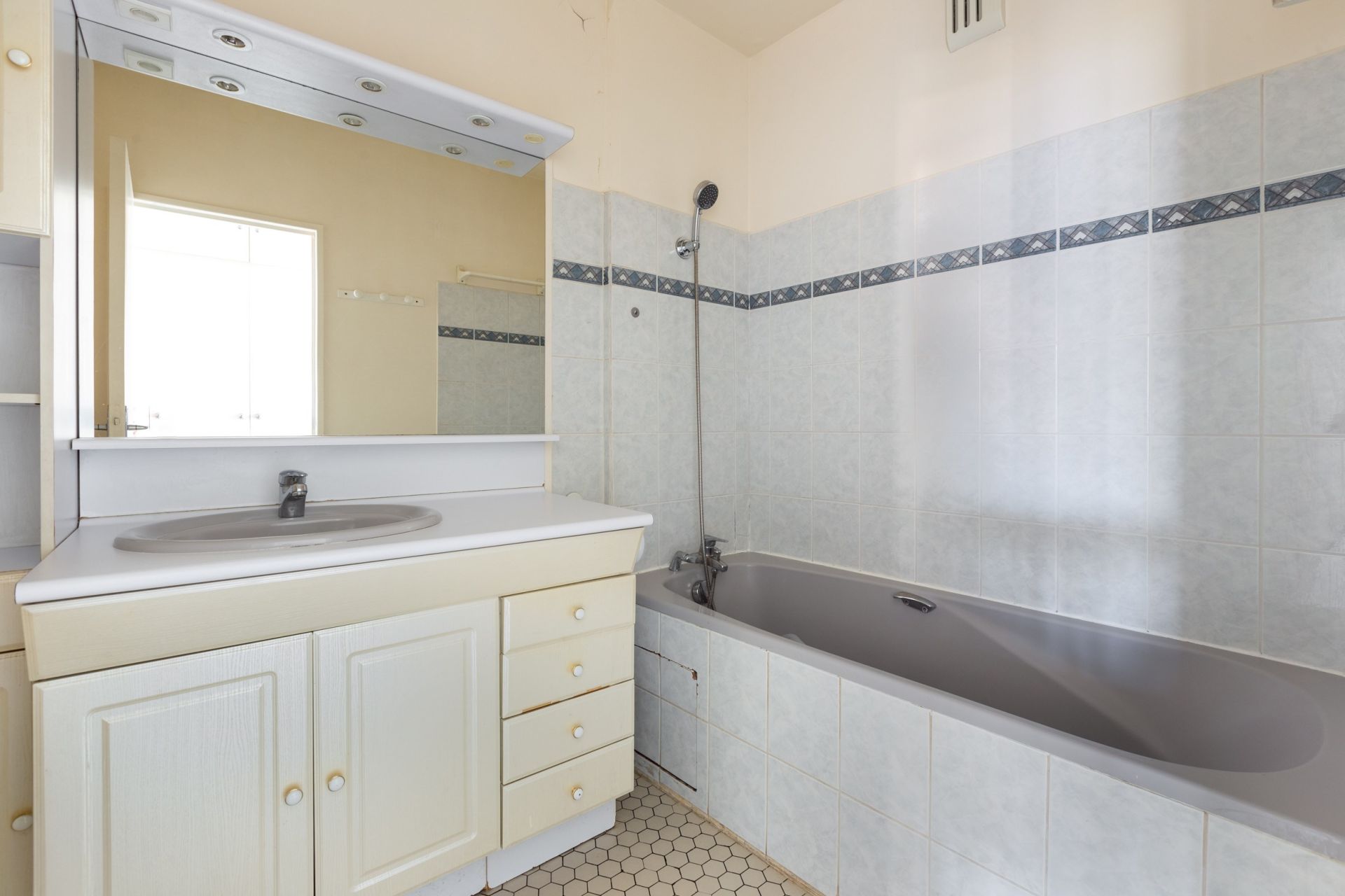 Vente Appartement 3&nbsp;Pièces 64&nbsp;m² Paris 12