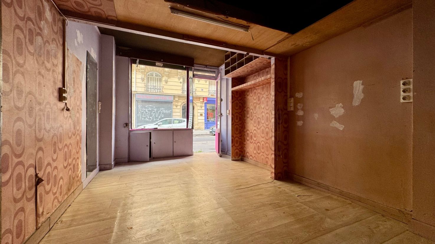 local d'activité en vente sur PARIS (75012) - Plus de details